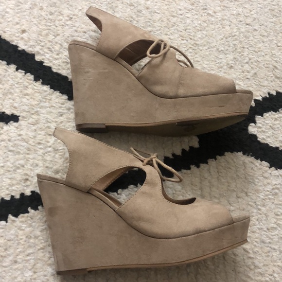 BP Beige Wedge Sandal Heels Suede Fabric 9M - Picture 3 of 10